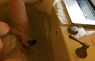 XXX Cinna Pagina ripulire video hard gratis giapponesi la cucina e ha deciso di spogliarsi