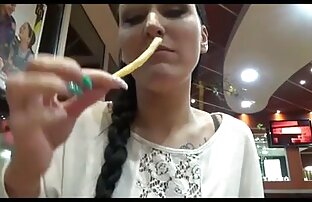 XXX Ember pietra spray video hard con animali gratis se stessa a raggiungere l'orgasmo
