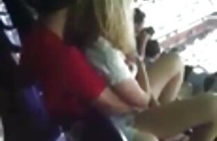 XXX Giovane ragazza giapponese cazzo sul materasso gonfiabile siti film porno italiani gratis
